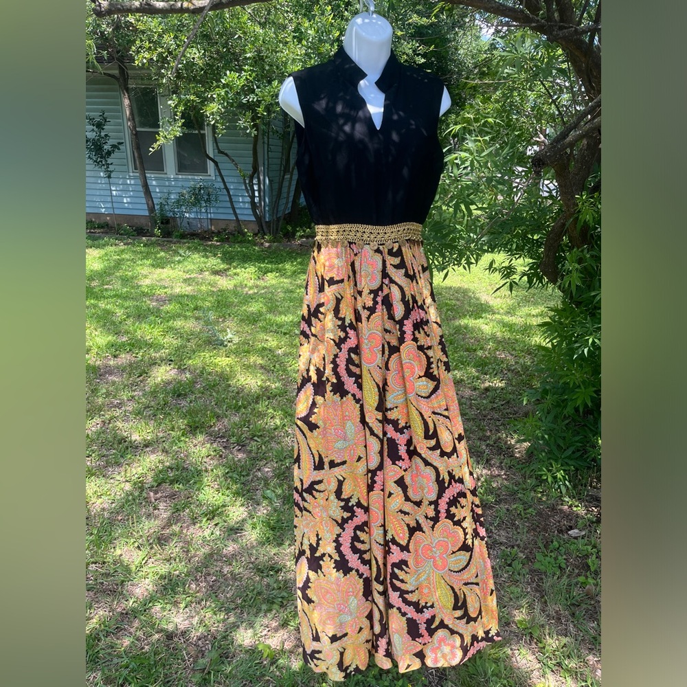 Vintage jumpsuit with paisley design fitted top S-M